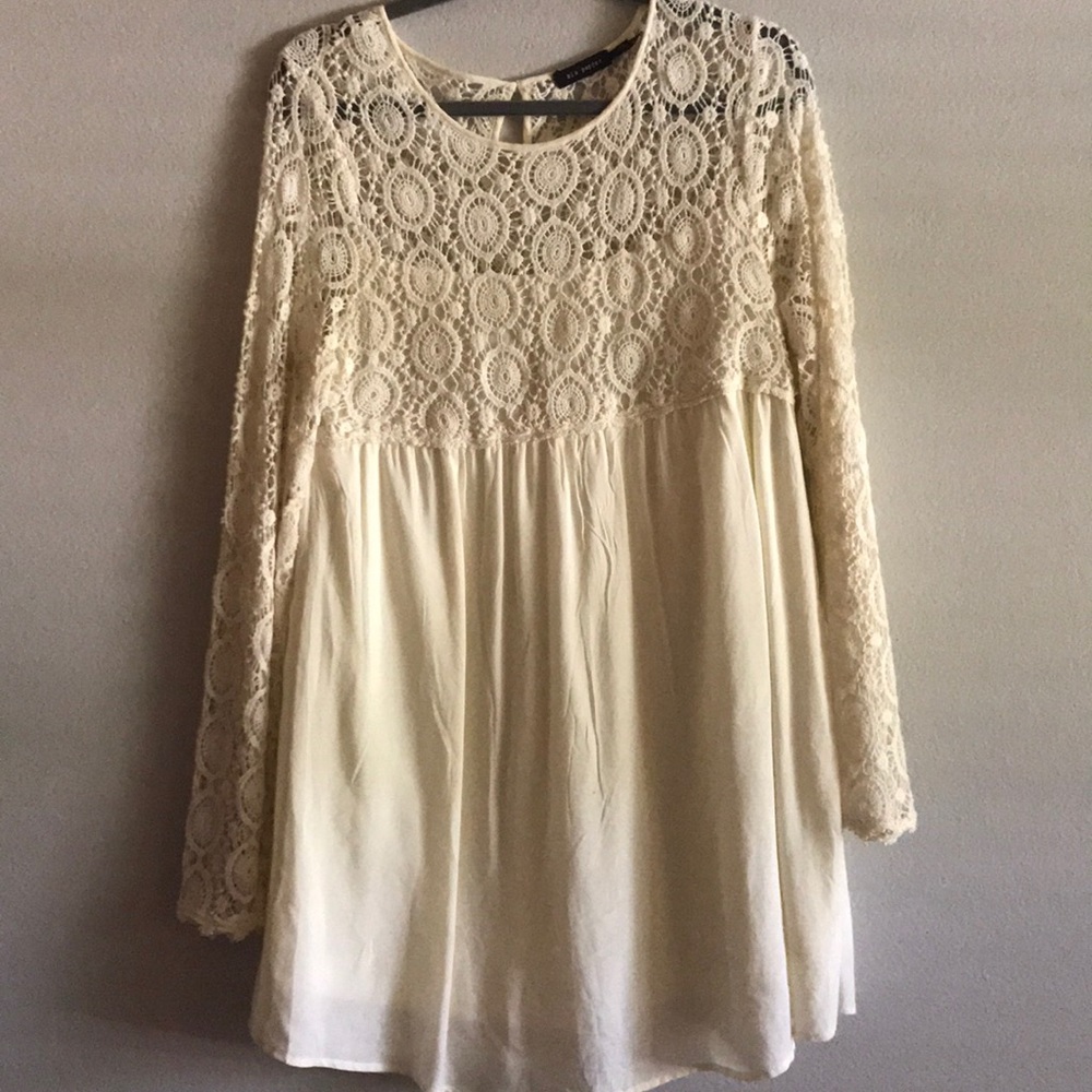 Cream boutique dress!